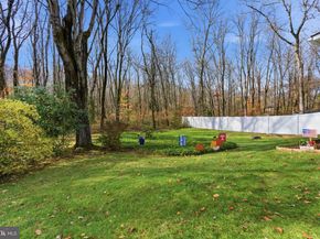 5 Glen Drive, Yardley PA 19067