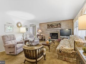 5 Glen Drive, Yardley PA 19067