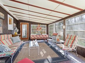 5 Glen Drive, Yardley PA 19067