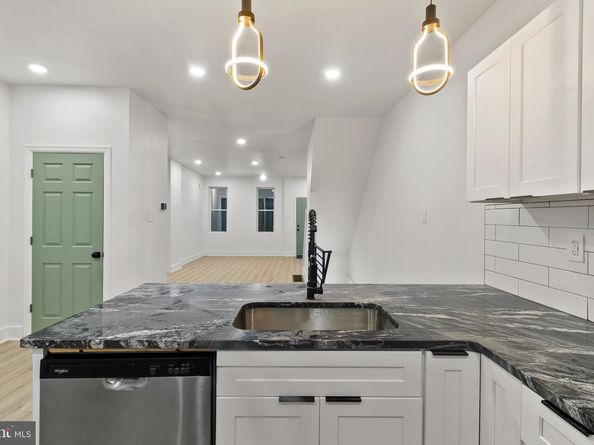 5214 W Jefferson Street, Philadelphia PA 19131