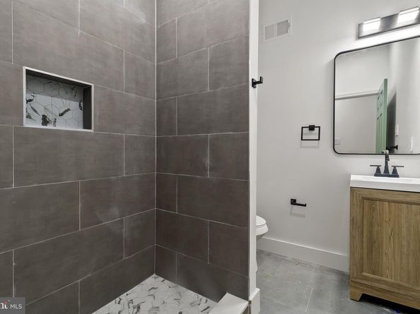 5214 W Jefferson Street, Philadelphia PA 19131