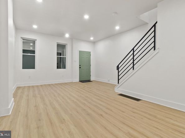 5214 W Jefferson Street, Philadelphia PA 19131