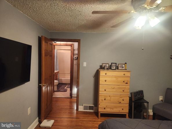 6736 Montgomery Avenue, Upper Darby PA 19082