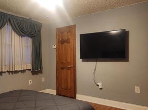 6736 Montgomery Avenue, Upper Darby PA 19082