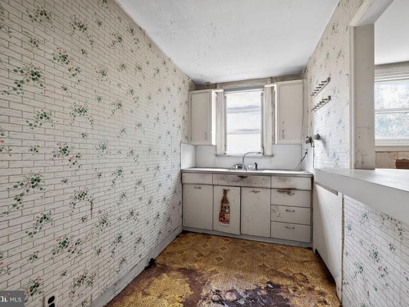 7181 Ruskin Lane, Upper Darby PA 19082