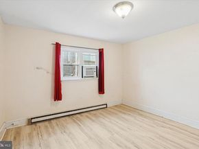 933 Cantrell Street, Philadelphia PA 19148