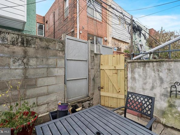 933 Cantrell Street, Philadelphia PA 19148