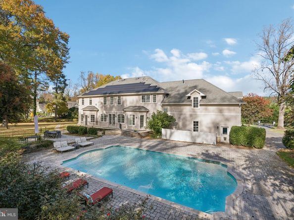 10700 Burbank Drive, Potomac MD 20854