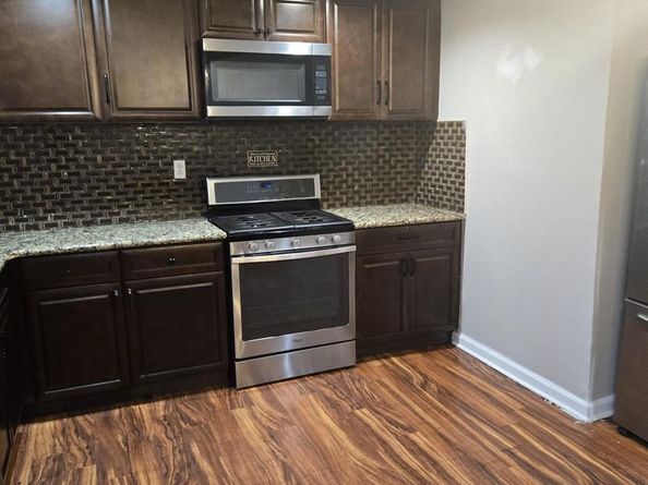 909 Pine Street, Darby PA 19023