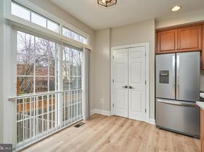 121 Herndon Mill Circle, Herndon VA 20170