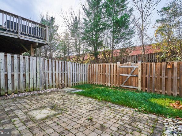 121 Herndon Mill Circle, Herndon VA 20170