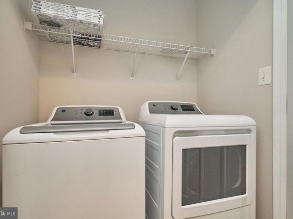 121 Herndon Mill Circle, Herndon VA 20170