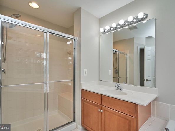 121 Herndon Mill Circle, Herndon VA 20170