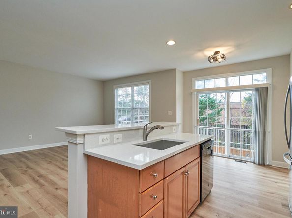 121 Herndon Mill Circle, Herndon VA 20170