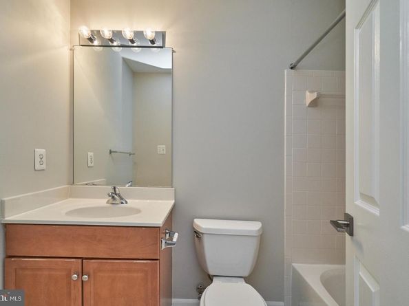 121 Herndon Mill Circle, Herndon VA 20170