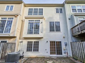 121 Herndon Mill Circle, Herndon VA 20170