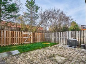 121 Herndon Mill Circle, Herndon VA 20170