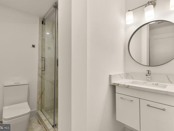 1810 Central Place NE 1, Washington DC 20002