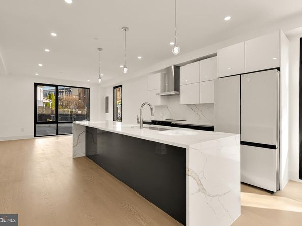 1810 Central Place NE 1, Washington DC 20002