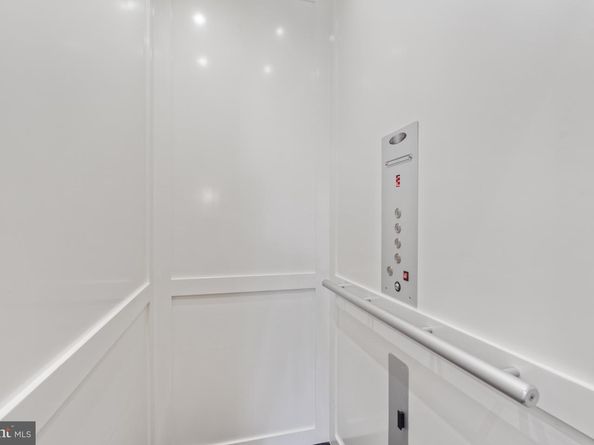 2109 Dunmore Lane NW, Washington DC 20007