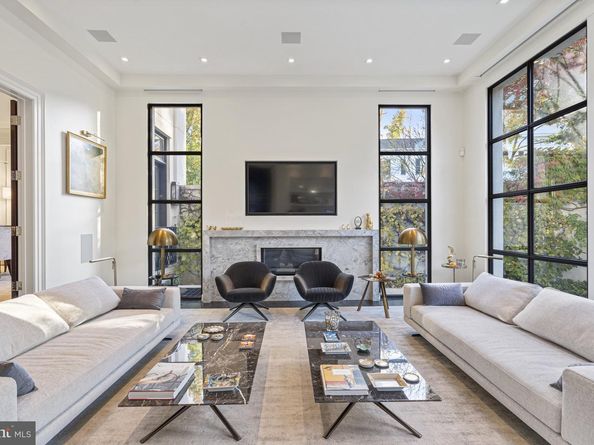 2109 Dunmore Lane NW, Washington DC 20007