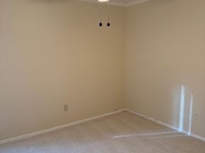 531 Florida Avenue 104, Herndon VA 20170