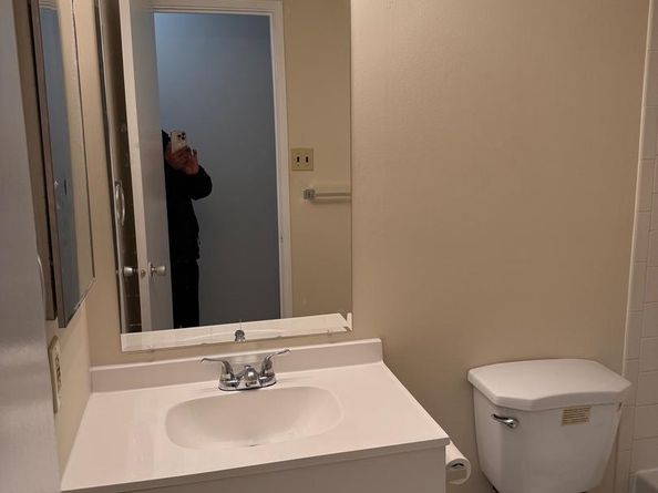 531 Florida Avenue 104, Herndon VA 20170