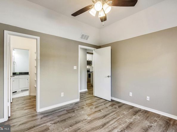 12162 Penderview Lane 1623, Fairfax VA 22033