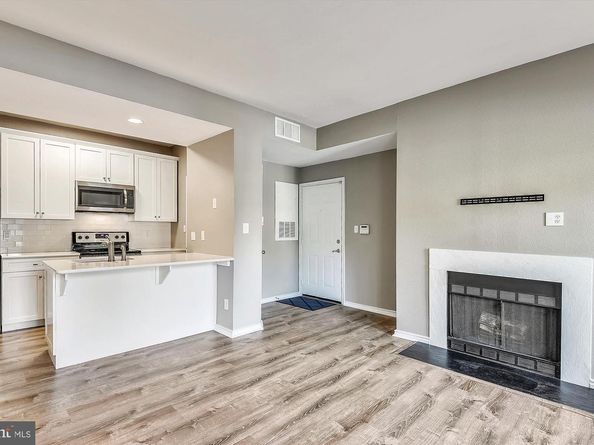 12162 Penderview Lane 1623, Fairfax VA 22033