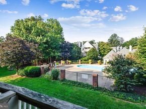 12162 Penderview Lane 1623, Fairfax VA 22033