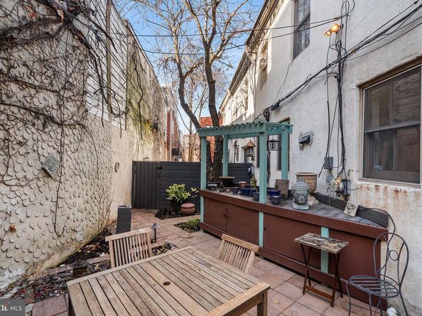 4 Rainey Court, Philadelphia PA 19103