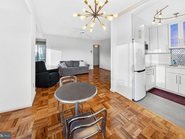 1 Scott Circle NW 708, Washington DC 20036