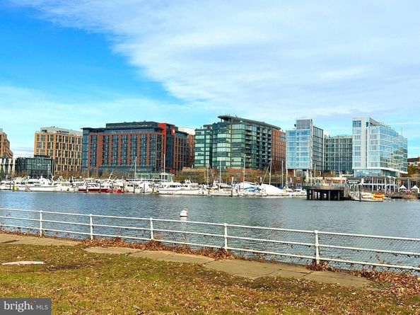 1 Scott Circle NW 708, Washington DC 20036