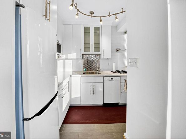 1 Scott Circle NW 708, Washington DC 20036