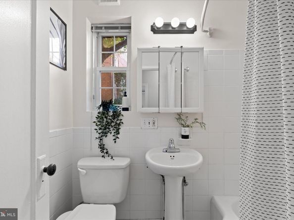 3721 Gunston Road, Alexandria VA 22302