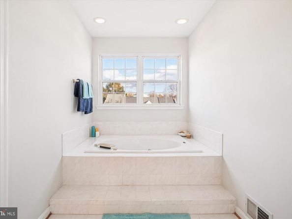 2914 Mainstone Drive, Fairfax VA 22031