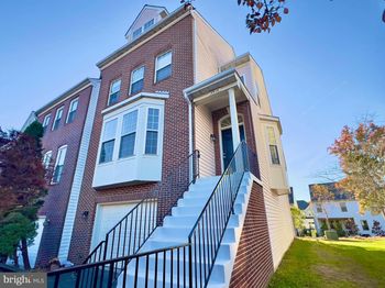 2914 Mainstone Drive