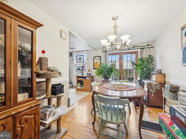 5122 Whitehall, Clifton Heights PA 19018