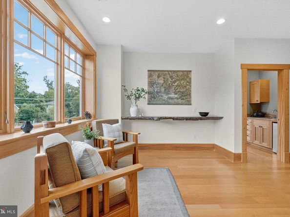 2136 Powhatan Street, Falls Church VA 22043