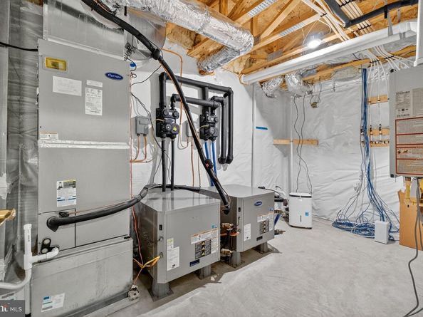 2136 Powhatan Street, Falls Church VA 22043