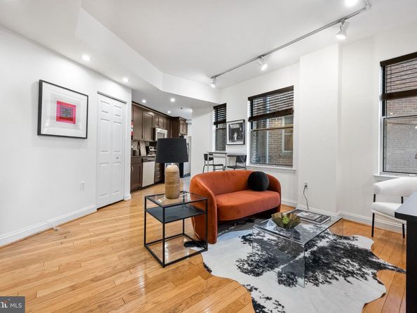 1621 T Street NW 207, Washington DC 20009