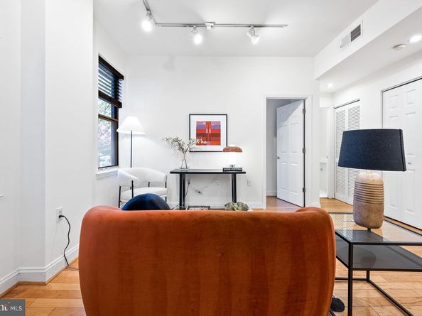 1621 T Street NW 207, Washington DC 20009