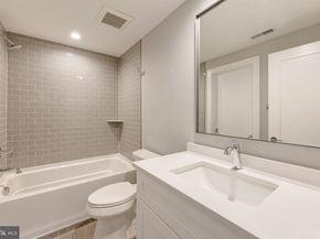 125 Casmar Street SE, Vienna VA 22180