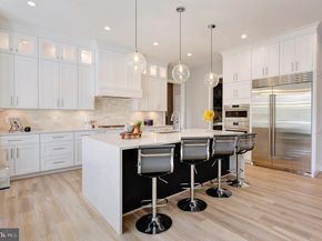 125 Casmar Street SE, Vienna VA 22180