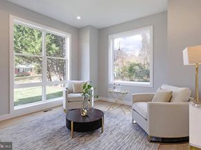 125 Casmar Street SE, Vienna VA 22180