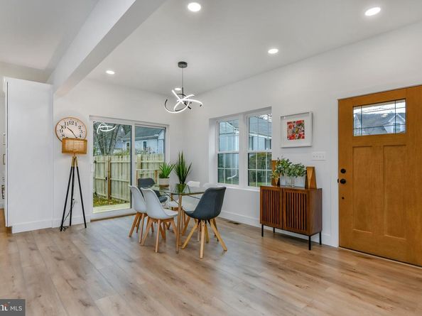 608 Laura Drive, Falls Church VA 22046