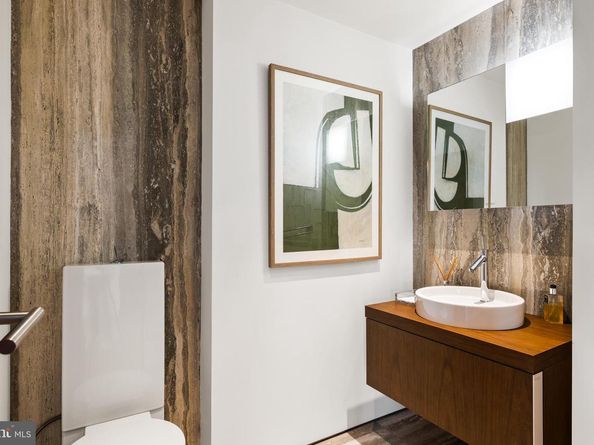 202 W Rittenhouse Square 21062107, Philadelphia PA 19103