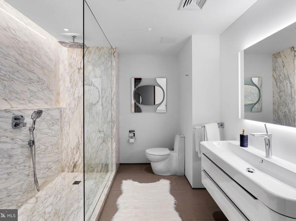 202 W Rittenhouse Square 21062107, Philadelphia PA 19103
