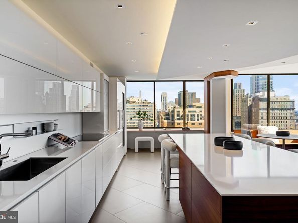 202 W Rittenhouse Square 21062107, Philadelphia PA 19103