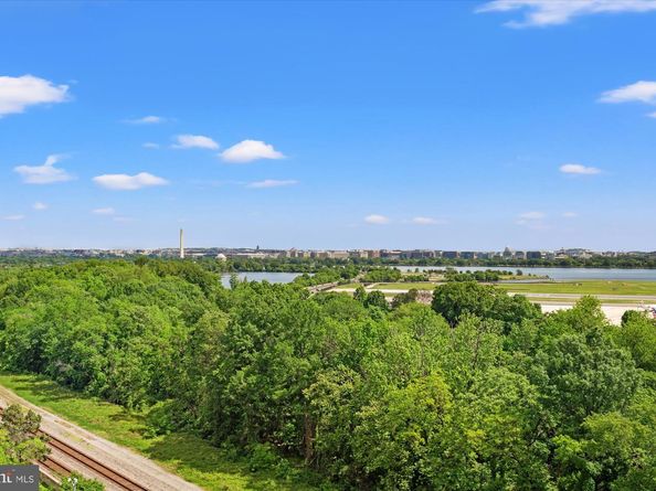 1805 Crystal Drive 1011S, Arlington VA 22202